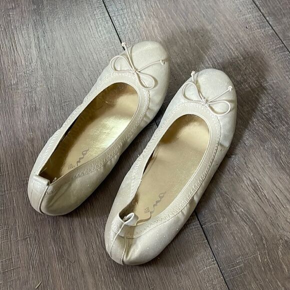 Nina Girls Ballet Flats Size 3.5 - Picture 1 of 4